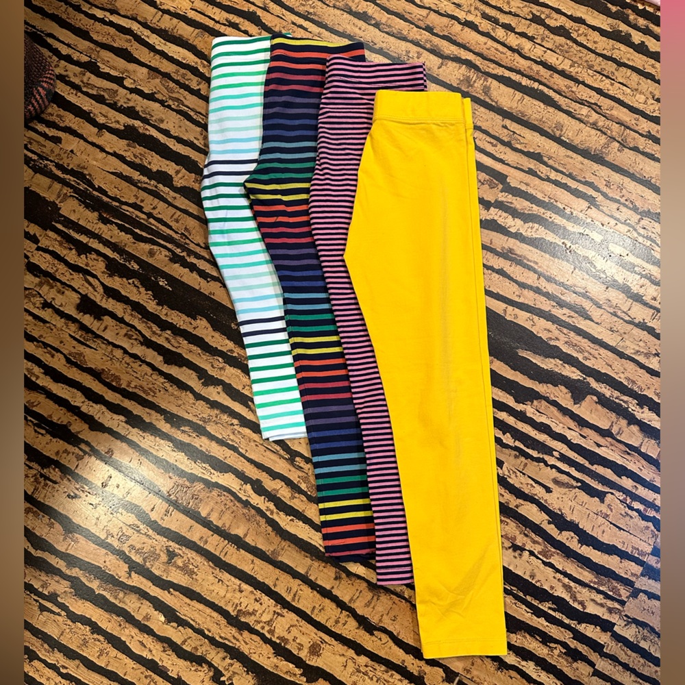 SHOP CLOSING Primary size 8 legging stripes yellow rainbow 3/4 length green pink